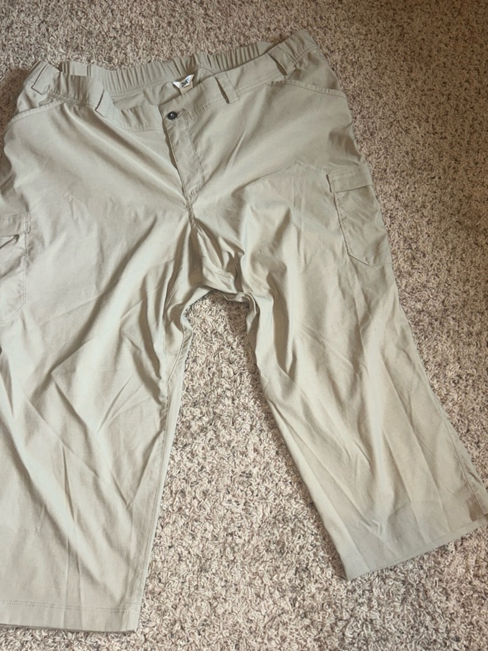 Duluth Trading Co. Women's Light Khaki Capris